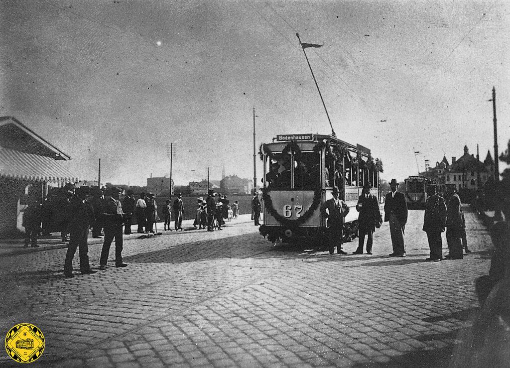 Die Eröffnung der Bogenhauser Trambahnstrecke durch die Ismaningerstraße  zur Sternwartstraße  erfolgte schon1898, allerdings war es noch ein Weg zum Herkomerplatz.